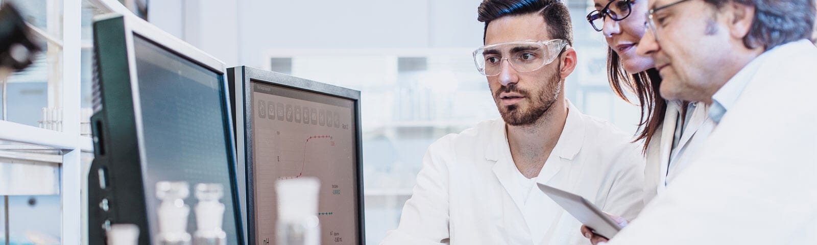 1600×480-healthcare-it-infrastructure_267065_0
